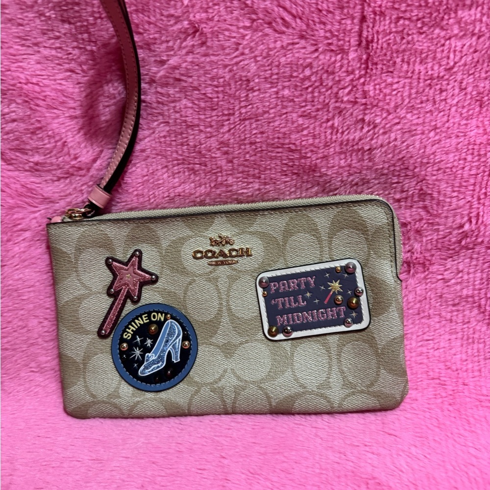 Disney Cinderella Coach Beige Tote Bag with Pink Accents - Picture 3 of 7